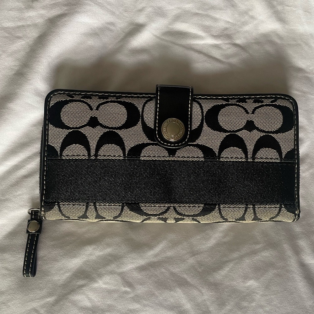 Coach wallet